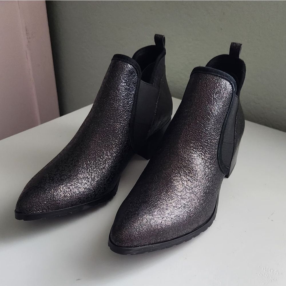 💐Donald J Pliner Womens Darla Block Heel Pointed Toe Booties SIZE 7.5 NEW